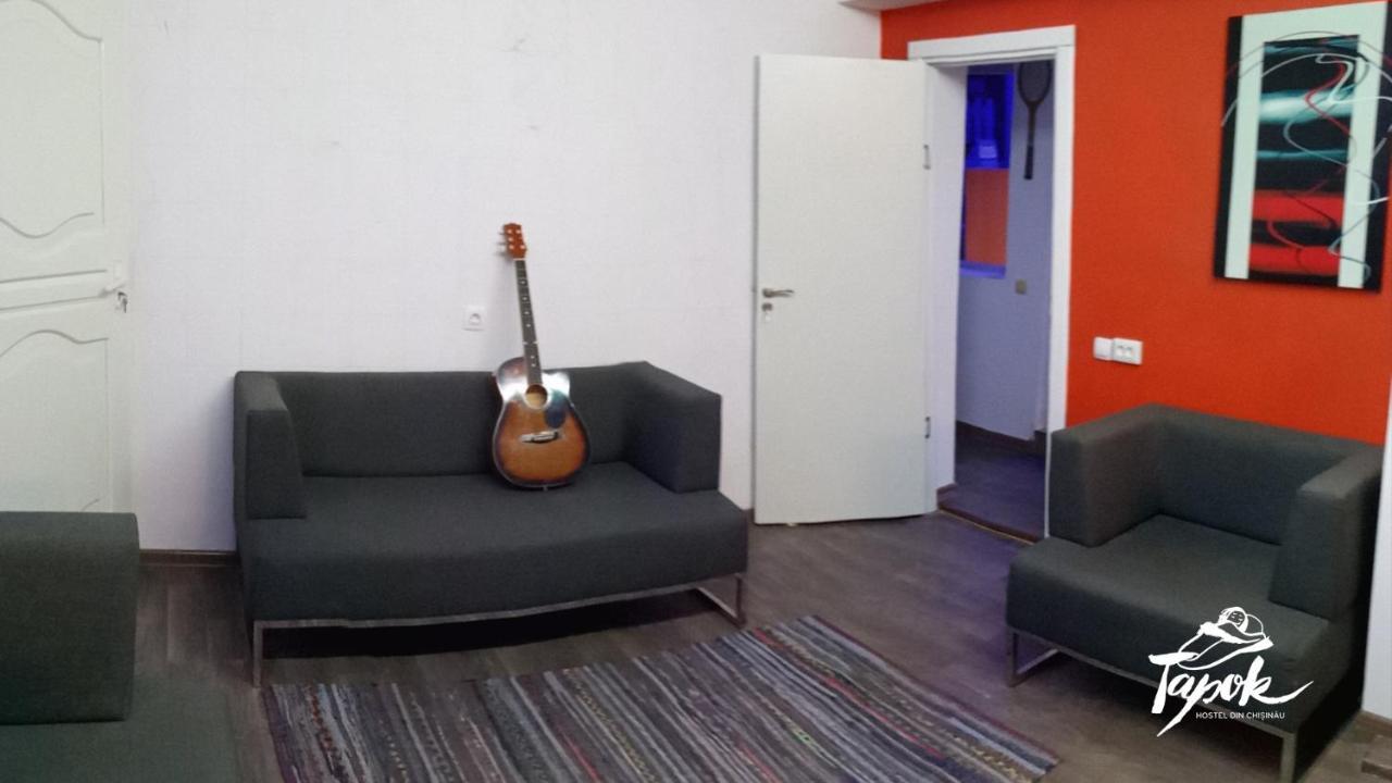 Tapok Hostel Chişinău Extérieur photo